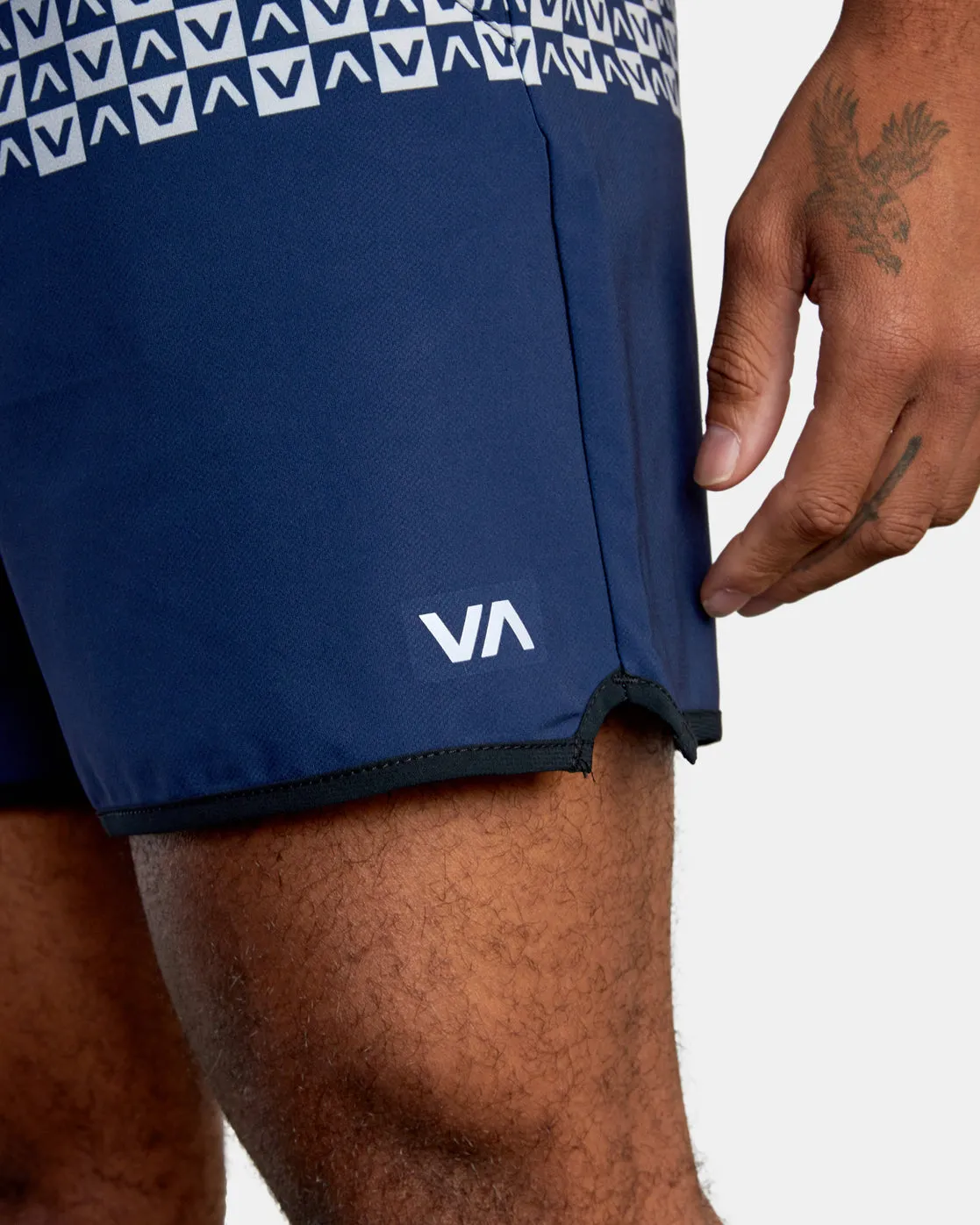 Yogger Stretch 17" Athletic Shorts - Va Box Stripe Midnight